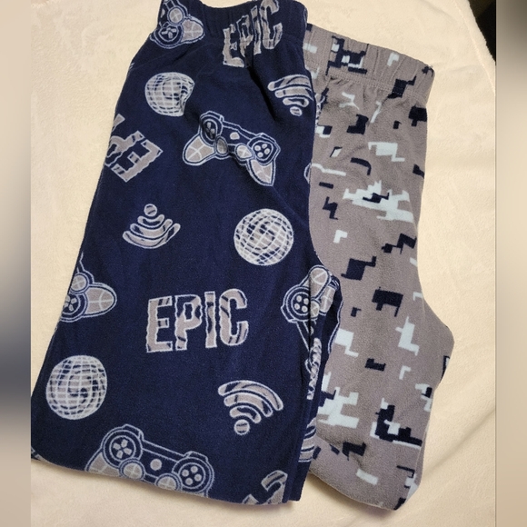 Boys 2 Pack Cuddl Duds Blue and Gray Pajama Pants - Picture 2 of 5